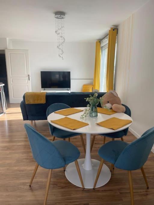 Appartement 3P Gare Terrasse Et Parking Prive Franconville  Esterno foto