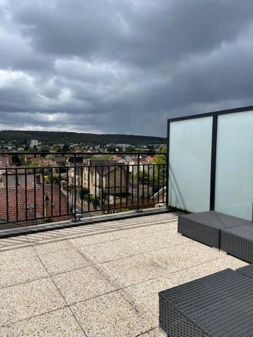 Appartement 3P Gare Terrasse Et Parking Prive Franconville  Esterno foto